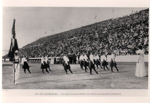 Dänische Frauen bei einer Vorführung einer Gruppengymnastikstunde bei den Olympischen Spielen in Athen, aus Les Sports Modernes, 1906